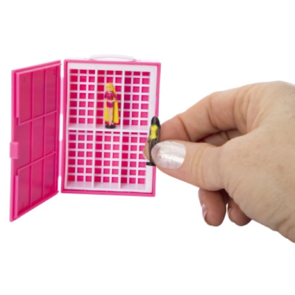 World’S Smallest® Barbie Fashion Case with doll (s) - Picture 2 of 3